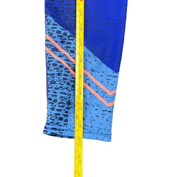 Athleta Purple Blue Asym Camo Print Sonar 7/8 Work Out Leggings Women's Size S - Picture 11 of 16